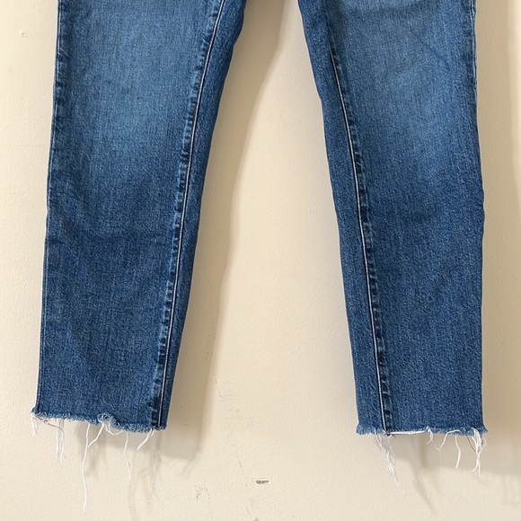 Madewell The High-Rise Slim Boyjean Medium Wash Distressed Hem Size 27 - Picture 4 of 12